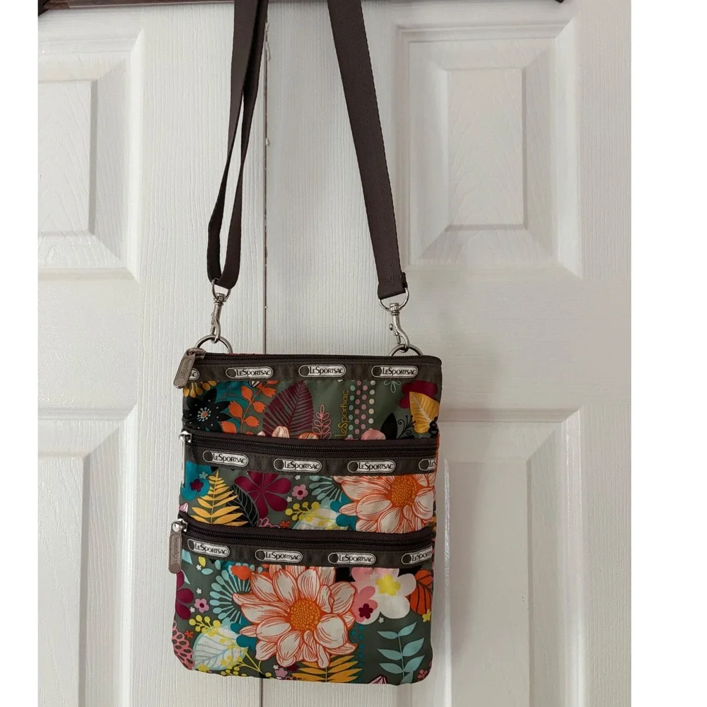 LeSportsac Quinn Crossbody Bag Floral‎ Print Olive Green Nylon Triple Zip Travel
